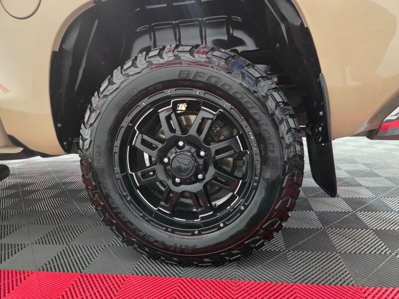 2017 Toyota Tundra 2WD SR5 Crew Max 5.7L V8 FREE WARRANTY Arlington TX