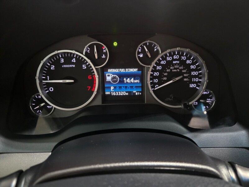 2017 Toyota Tundra 2WD SR5 Crew Max 5.7L V8 FREE WARRANTY Arlington TX