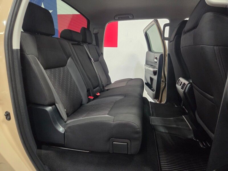 2017 Toyota Tundra 2WD SR5 Crew Max 5.7L V8 FREE WARRANTY Arlington TX