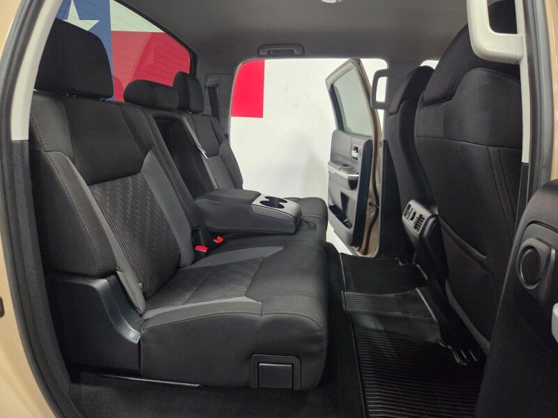 2017 Toyota Tundra 2WD SR5 Crew Max 5.7L V8 FREE WARRANTY Arlington TX