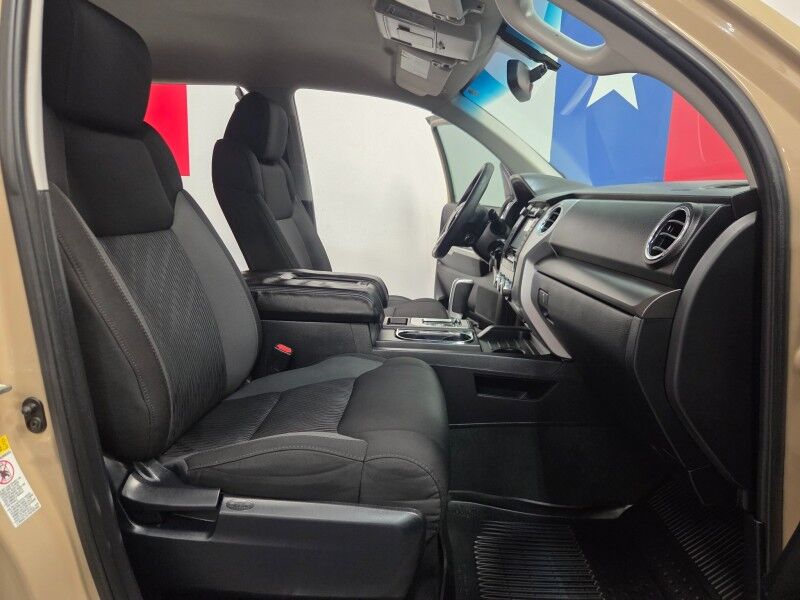 2017 Toyota Tundra 2WD SR5 Crew Max 5.7L V8 FREE WARRANTY Arlington TX