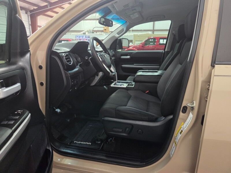 2017 Toyota Tundra 2WD SR5 Crew Max 5.7L V8 FREE WARRANTY Arlington TX