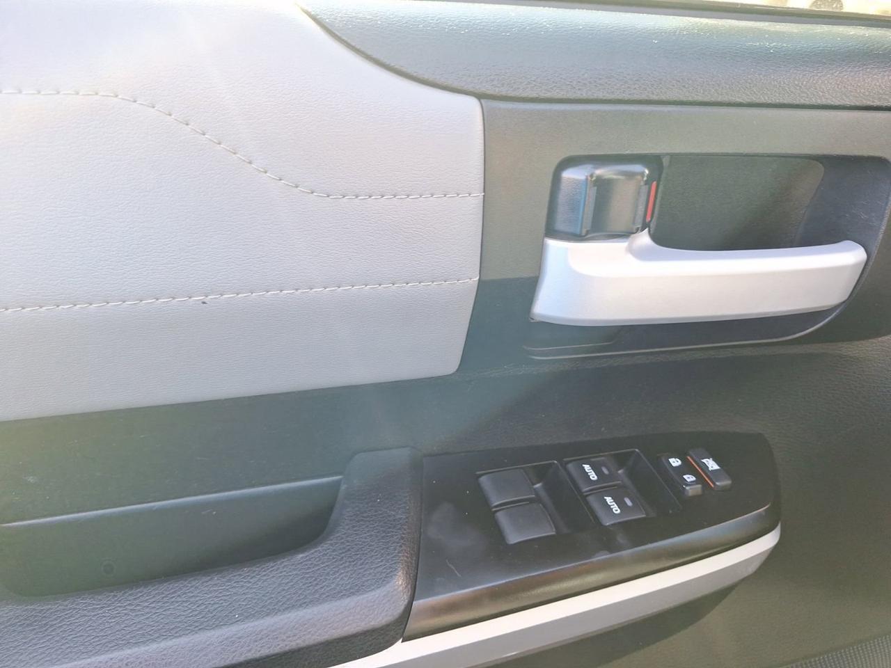 2017 Toyota Tundra 4WD Limited Hurst TX