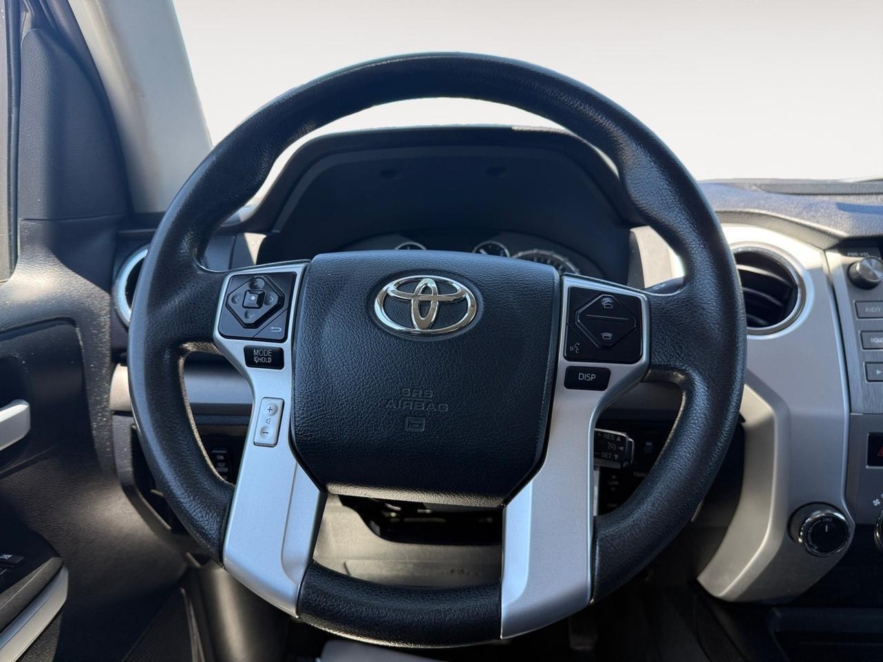 2017 Toyota Tundra 4WD SR5, BLUETOOTH, BED LINER, TOW PACKAGE, TONNEAU COVER, BACKUP CAMERA, POWER MIRRORS, KEYLESS ENTRY, ONLY 1 ONWER, SUPER RELIABLE! Norfolk VA