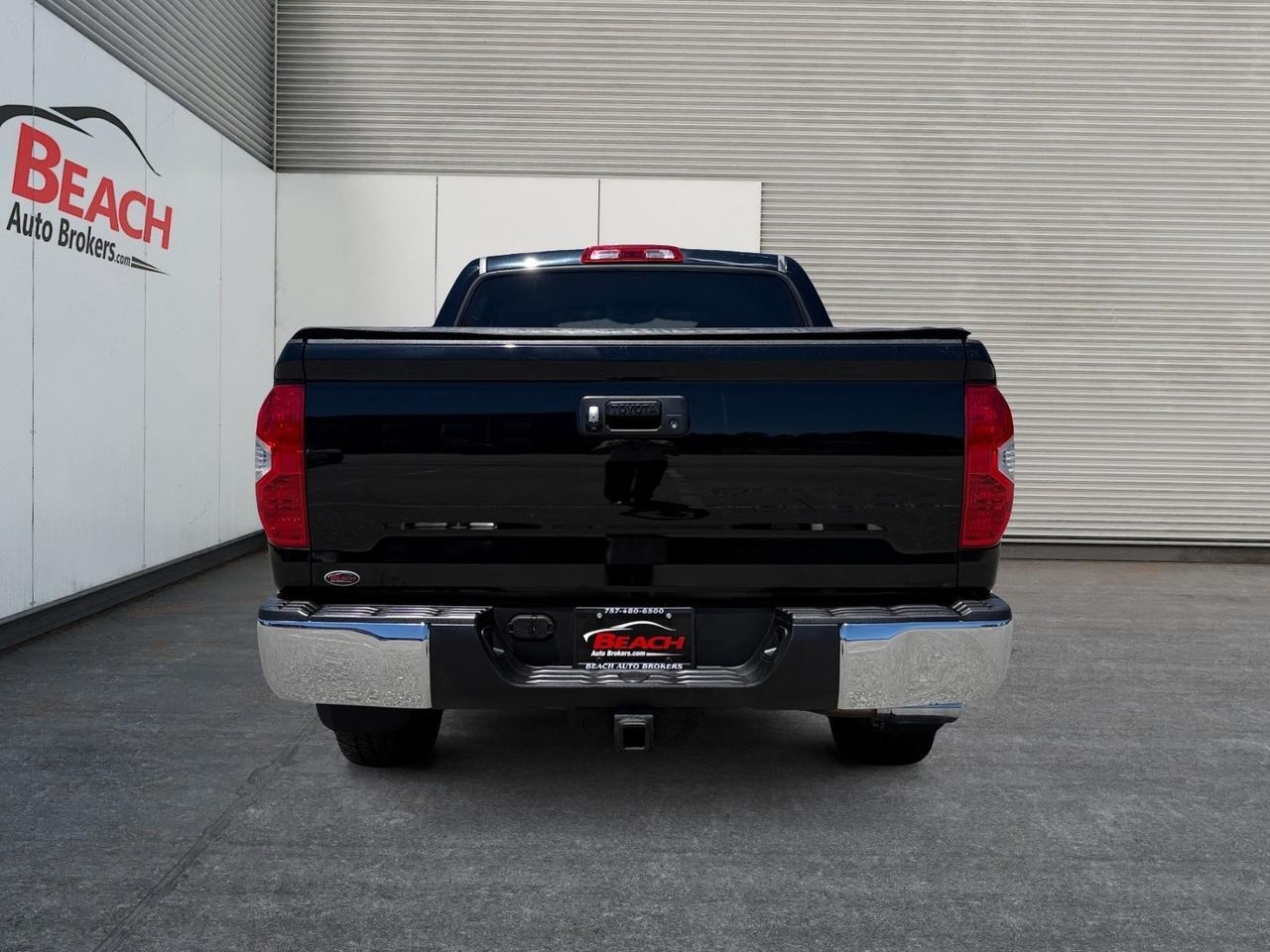 2017 Toyota Tundra 4WD SR5, BLUETOOTH, BED LINER, TOW PACKAGE, TONNEAU COVER, BACKUP CAMERA, POWER MIRRORS, KEYLESS ENTRY, ONLY 1 ONWER, SUPER RELIABLE! Norfolk VA