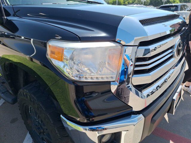 2017 Toyota Tundra 4WD SR5 Hurst TX