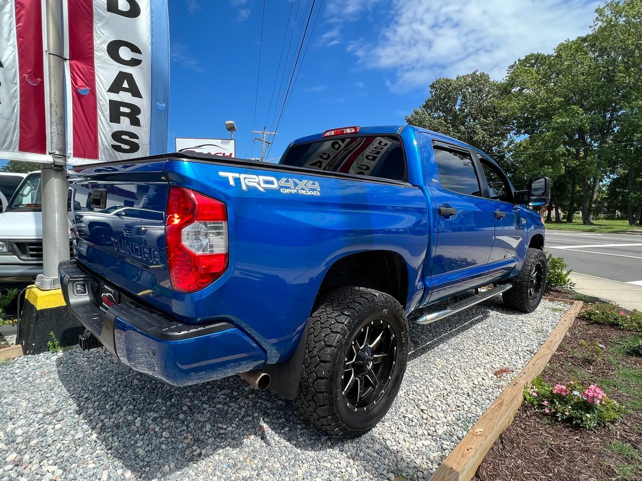 2017 Toyota TUNDRA 4WD SR5 RUNNING BOARDS TOW PACKAGE BACKUP CAMERA BLUETOOTH ONLY 66K 