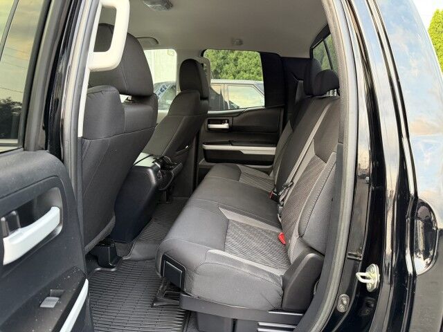 2017 Toyota Tundra 4WD SR5 Whitehall PA