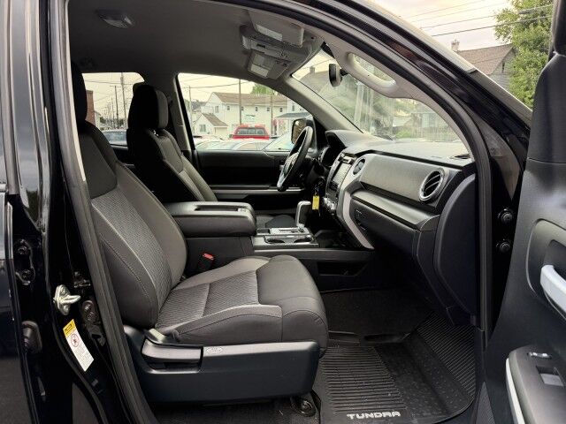 2017 Toyota Tundra 4WD SR5 Whitehall PA