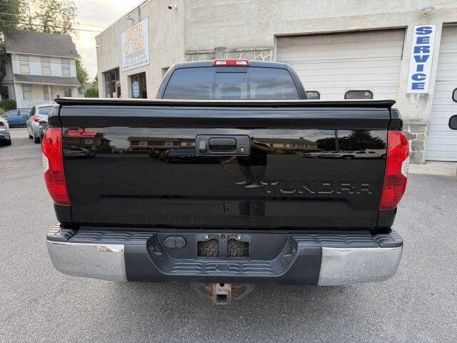 2017 Toyota Tundra 4WD SR5 Whitehall PA