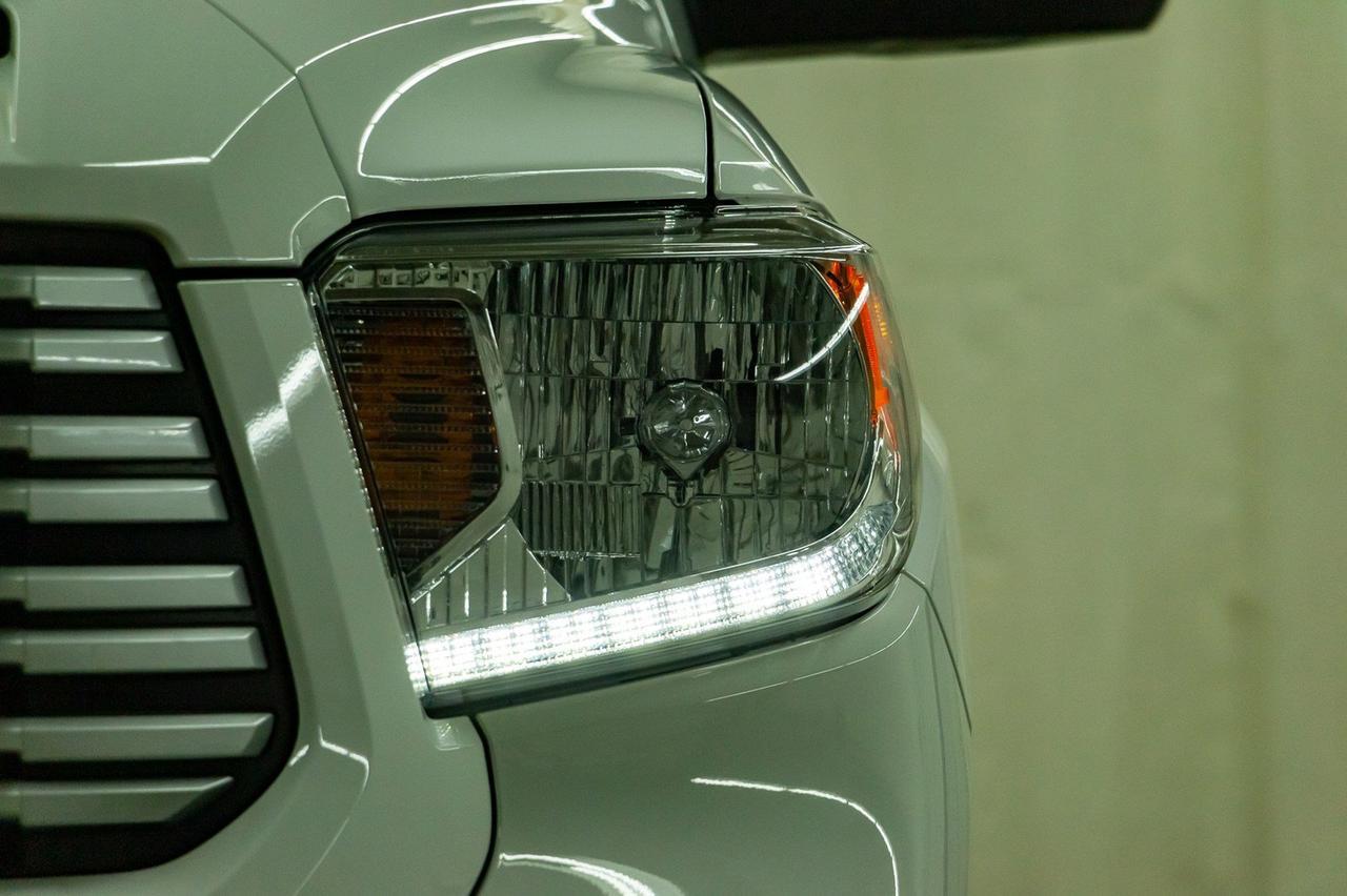 2017 Toyota Tundra 4x4 Crew Cab Platinum Leather Roof Nav Red Deer AB