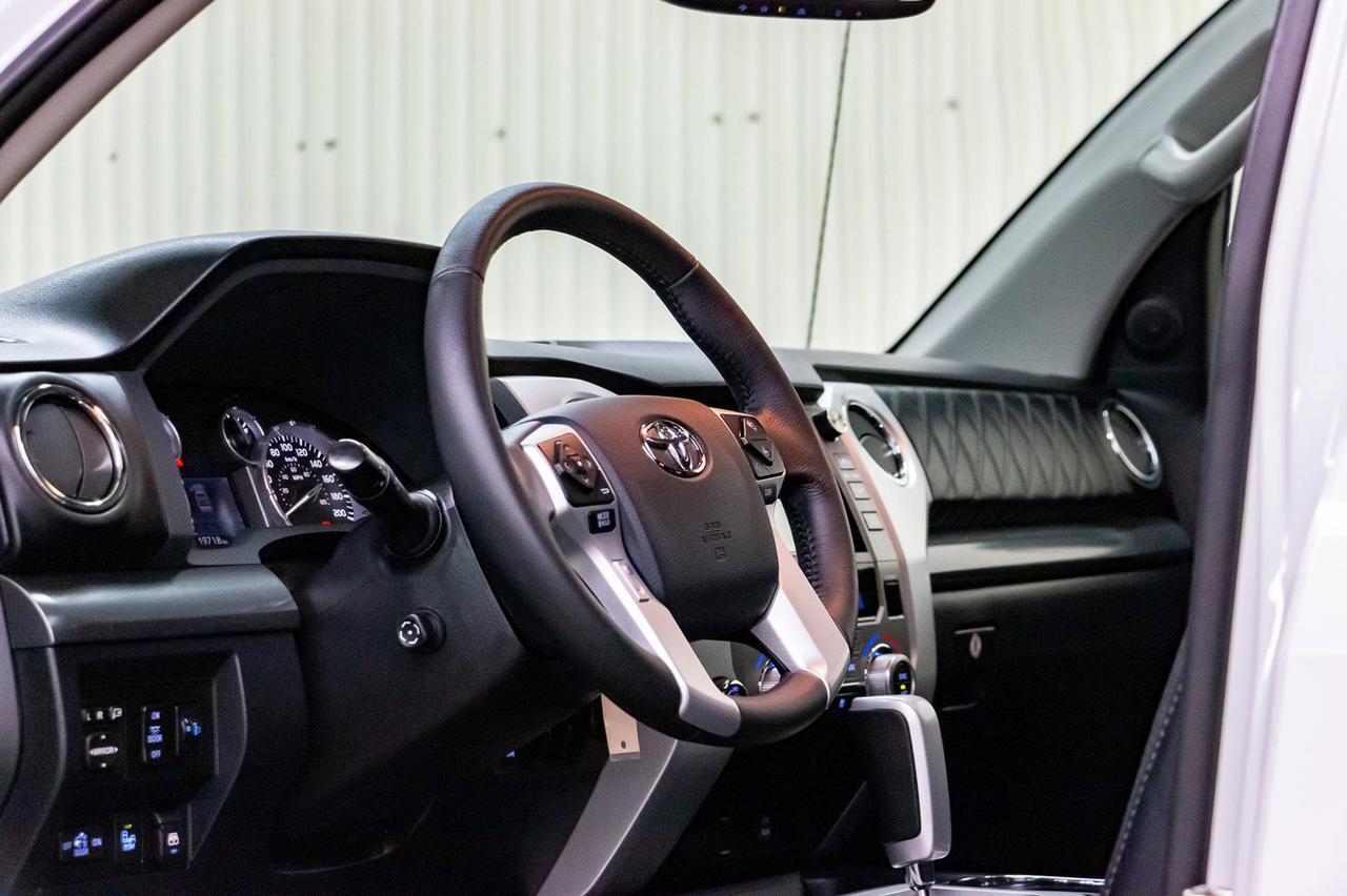 2017 Toyota Tundra 4x4 Crew Cab Platinum Leather Roof Nav Red Deer AB