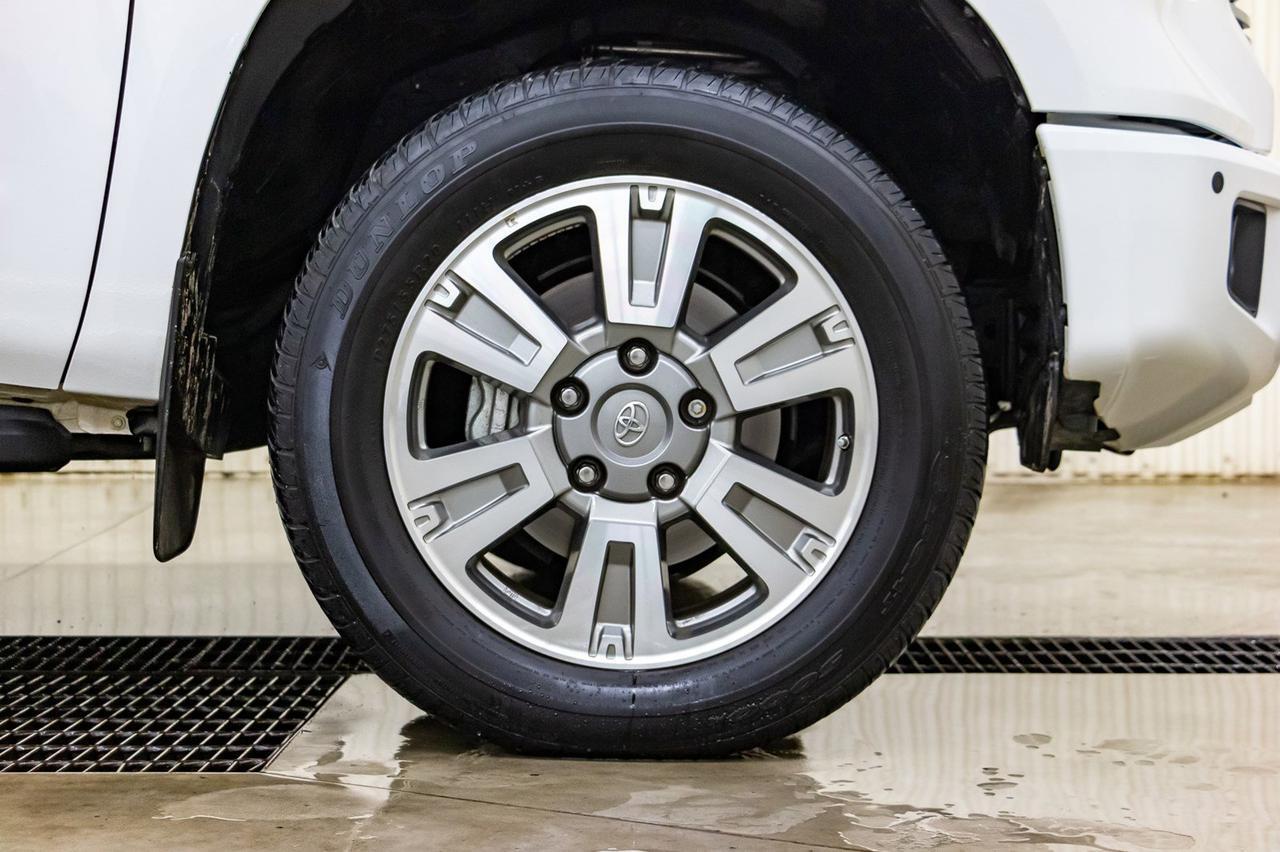 2017 Toyota Tundra 4x4 Crew Cab Platinum Leather Roof Nav Red Deer AB