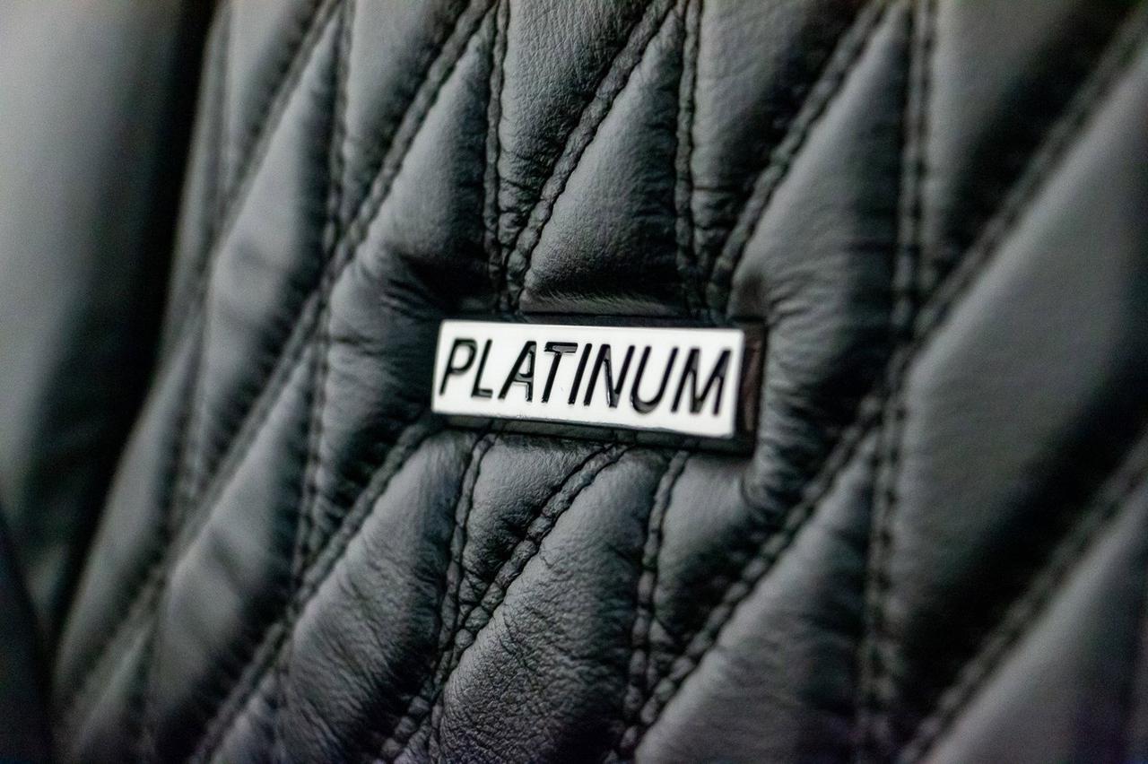 2017 Toyota Tundra 4x4 Crew Cab Platinum Leather Roof Nav Red Deer AB