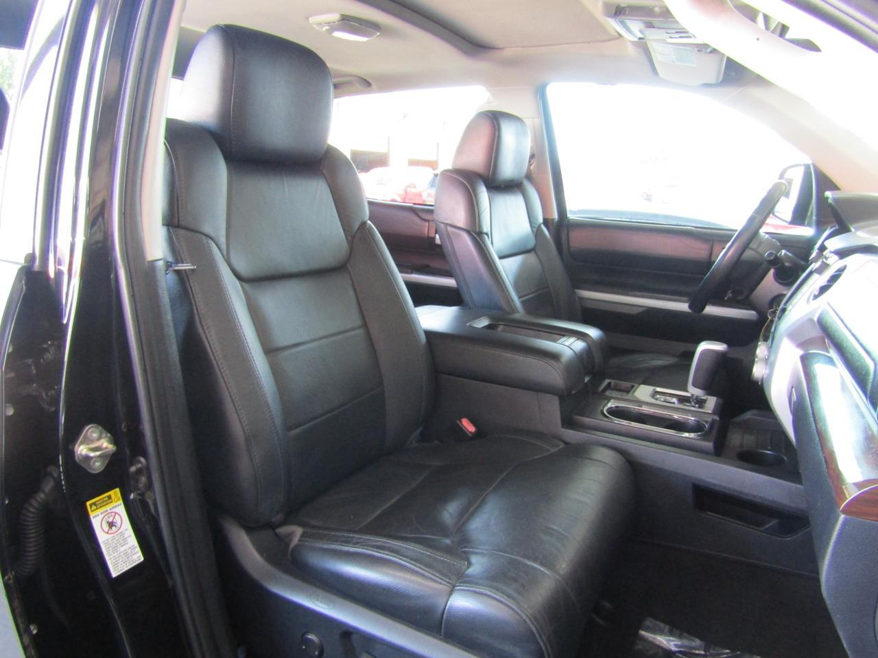 2017 Toyota Tundra Limited CrewMax 5.5 Bed 5.7L FFV (SE) Grand Prairie TX