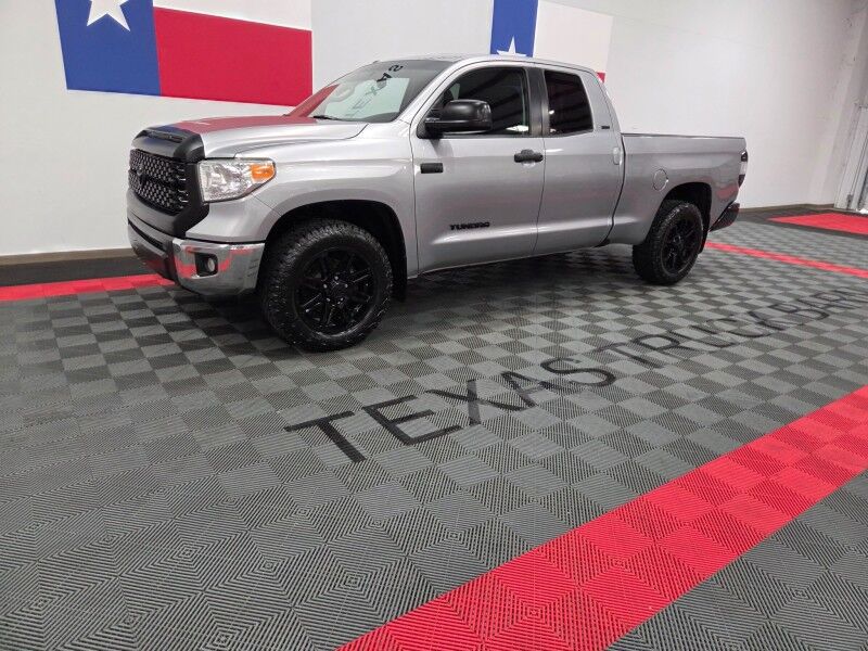 2017 Toyota Tundra SR5 4WD 5.7L V8 1 Texas Owner Black Wheels New Tires FREE WARRANTY