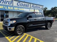 Toyota Tundra SR5 5.7L V8 | TRD Pro 5.7L V8 2017