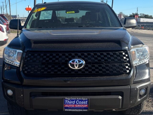 2017 Toyota Tundra SR5 5.7L V8