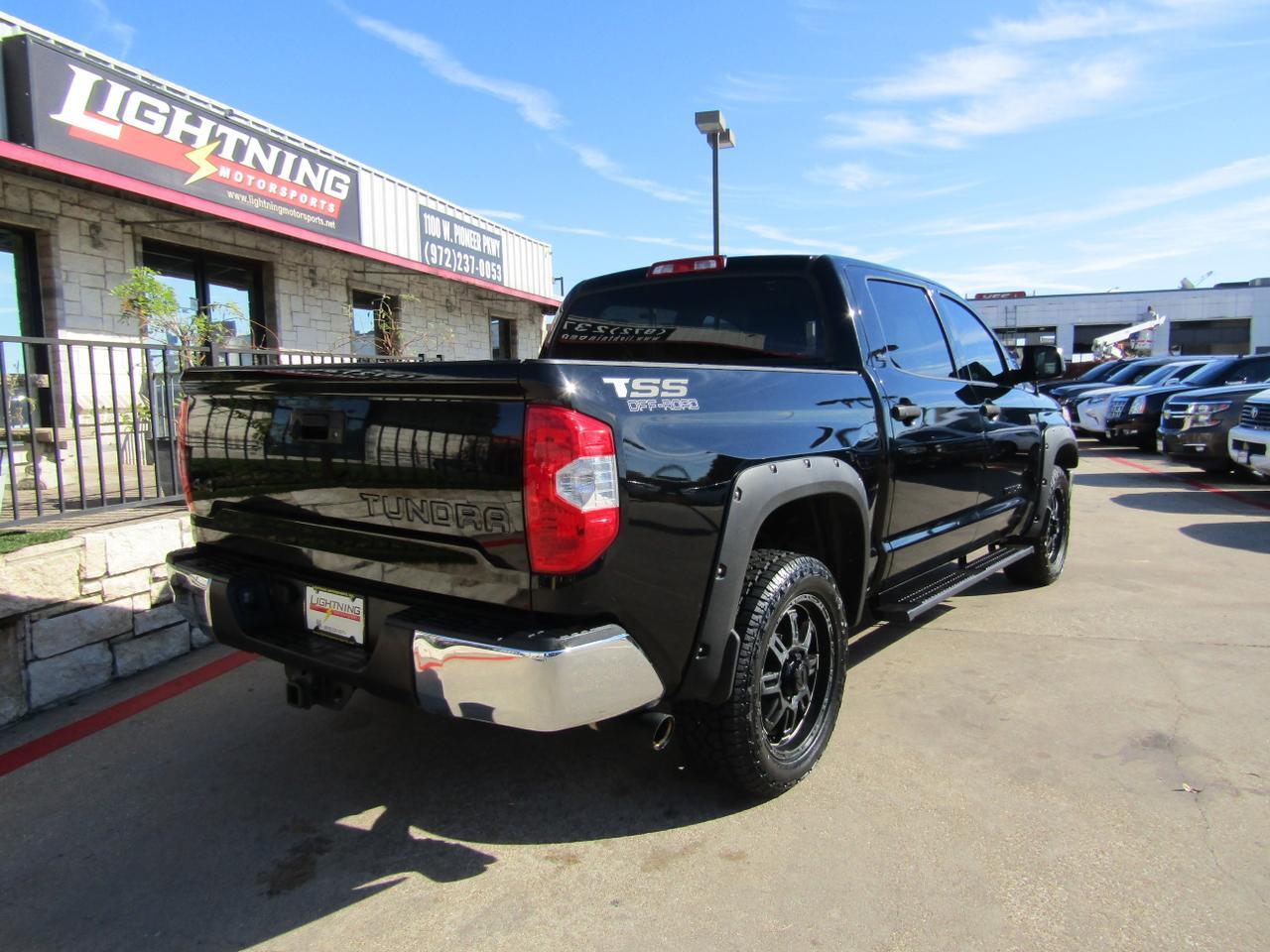 2017 Toyota Tundra SR5 CrewMax 5.5 Bed 5.7L FFV (Natl) Grand Prairie TX