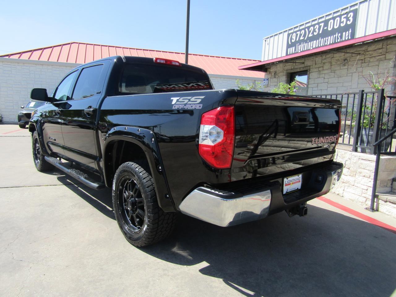 2017 Toyota Tundra SR5 CrewMax 5.5 Bed 5.7L FFV (Natl) Grand Prairie TX