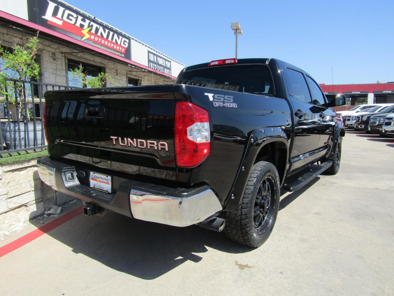 2017 Toyota Tundra SR5 CrewMax 5.5 Bed 5.7L FFV (Natl) Grand Prairie TX