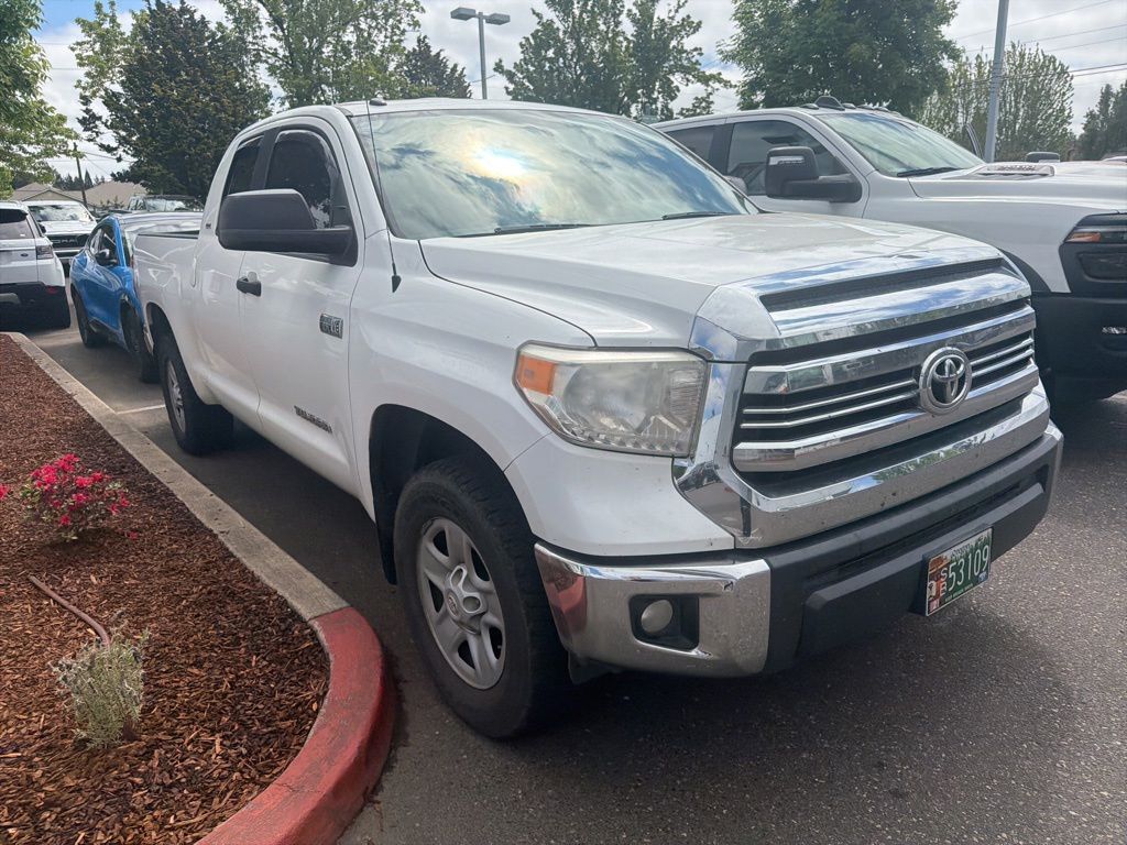2017 Toyota Tundra SR5