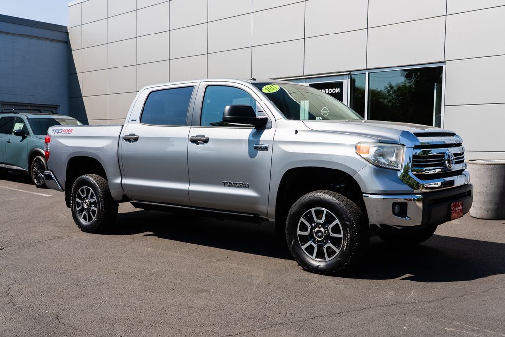 2017 Toyota Tundra SR5