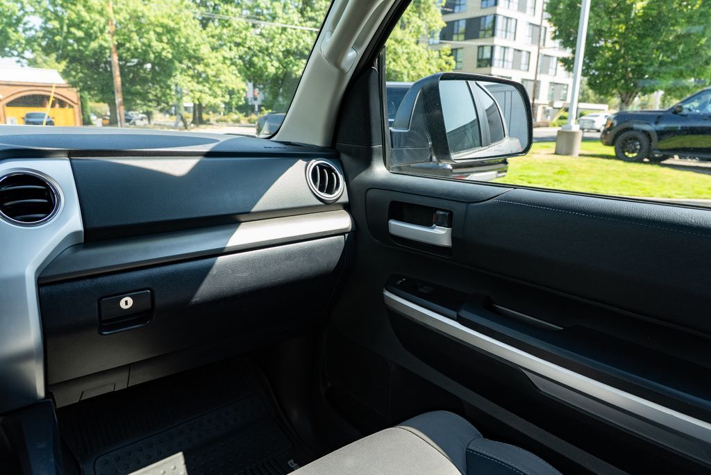 2017 Toyota Tundra SR5 Beaverton OR
