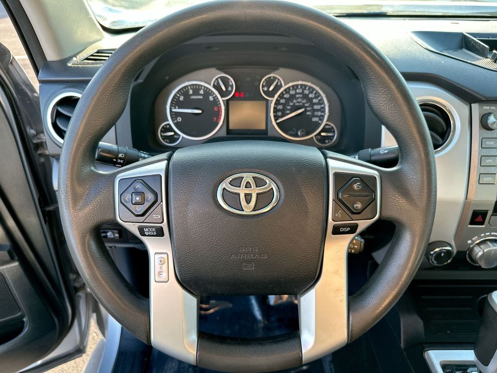 2017 Toyota Tundra SR5