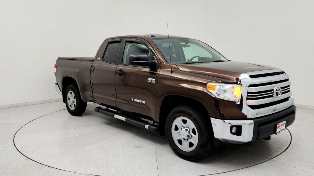 2017 Toyota Tundra SR5