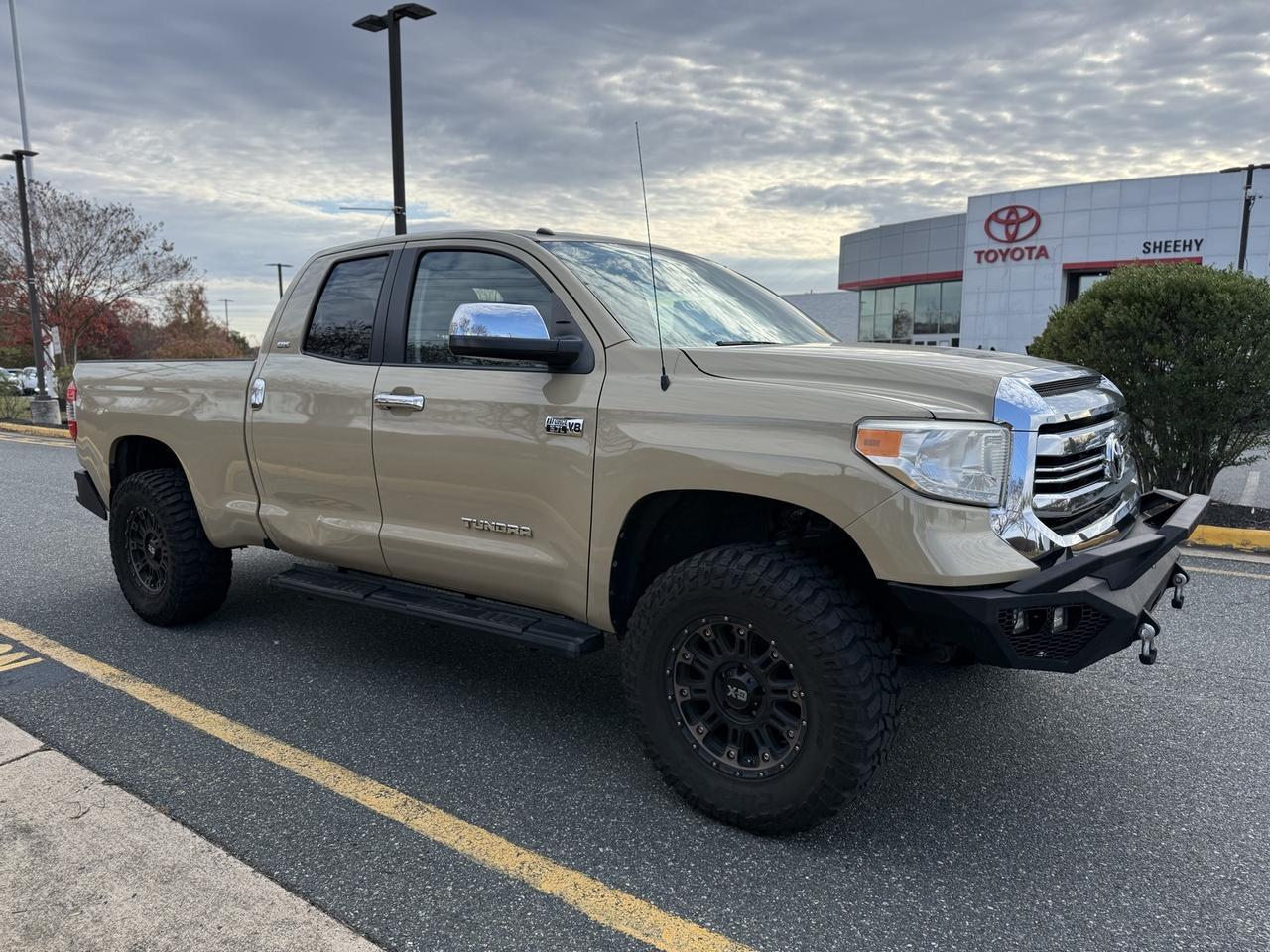2017 Toyota Tundra SR5