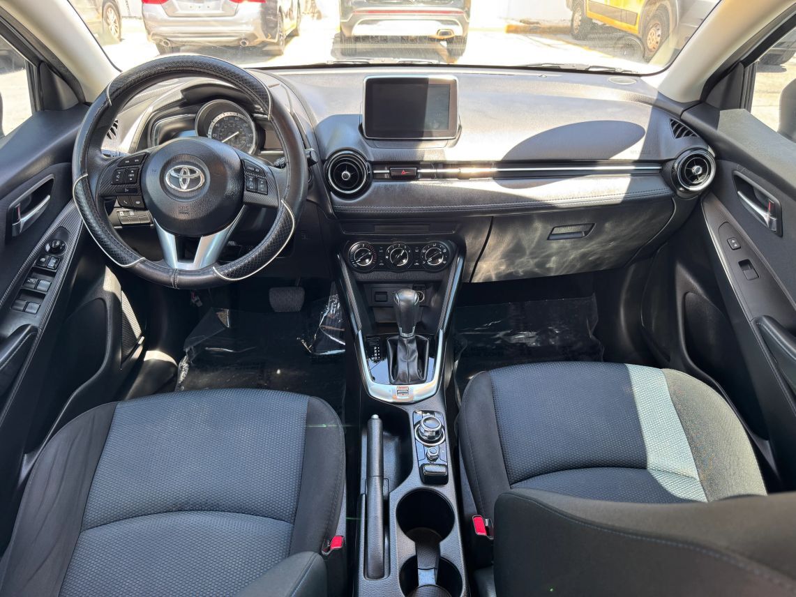 2017 Toyota Yaris iA Sedan 4D