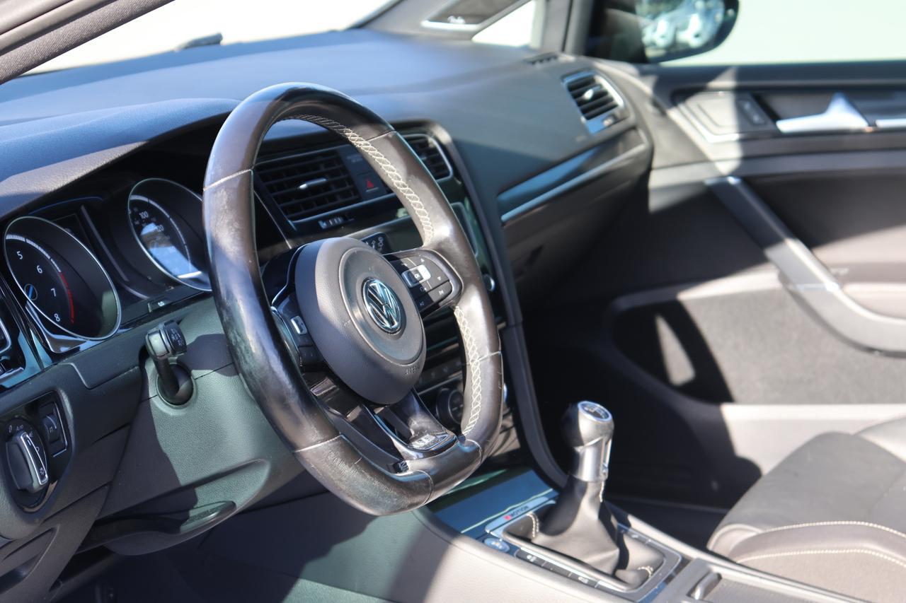 2017 VOLKSWAGEN GOLF R Houston TX