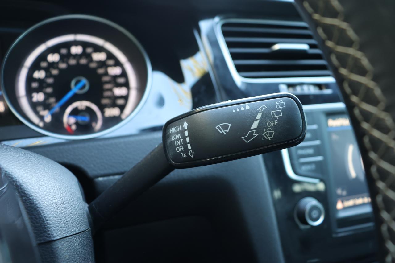 2017 VOLKSWAGEN GOLF R Houston TX