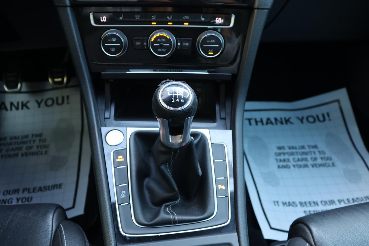 2017 VOLKSWAGEN GOLF R Houston TX