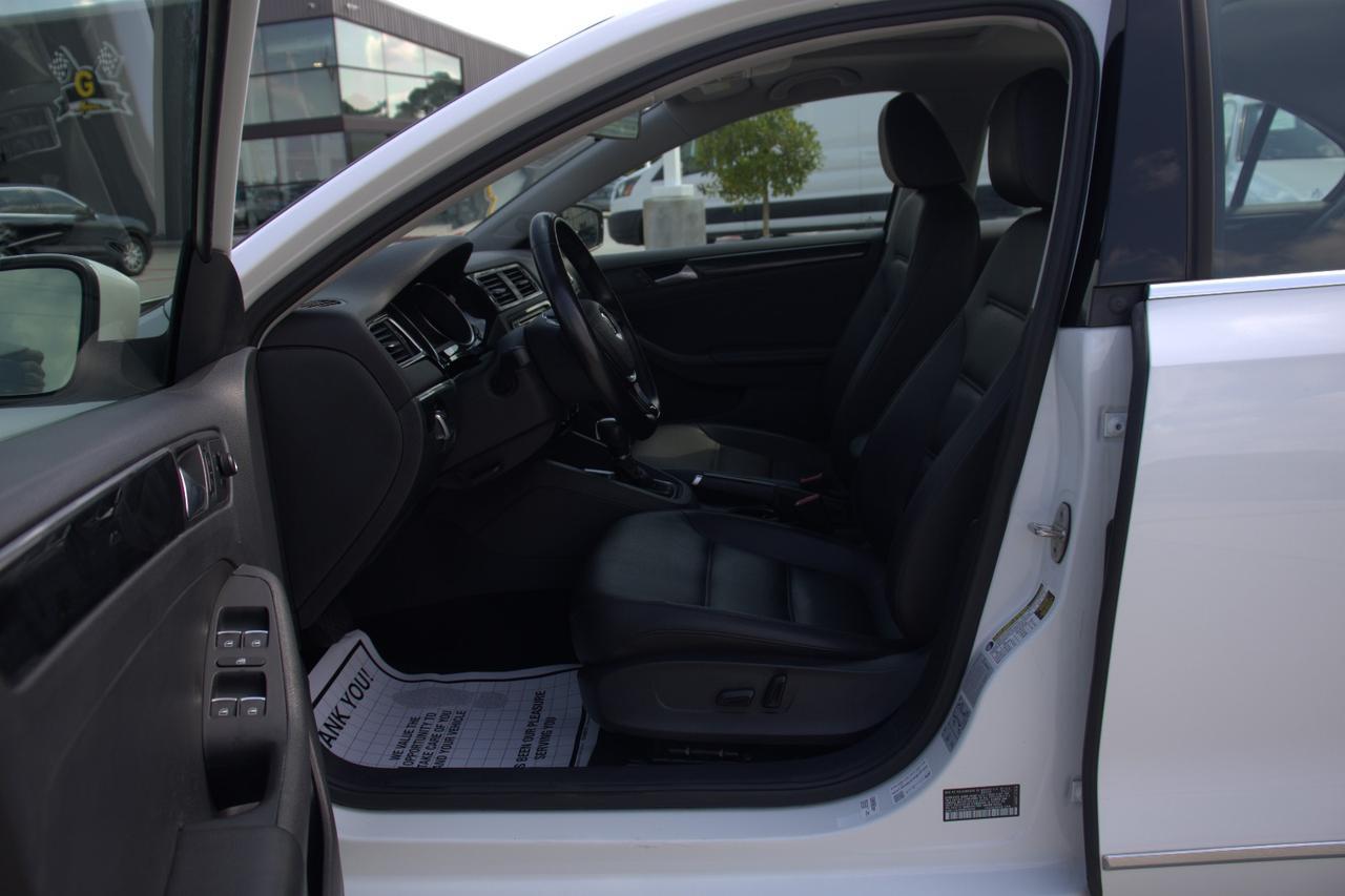 2017 VOLKSWAGEN JETTA SEL Houston TX