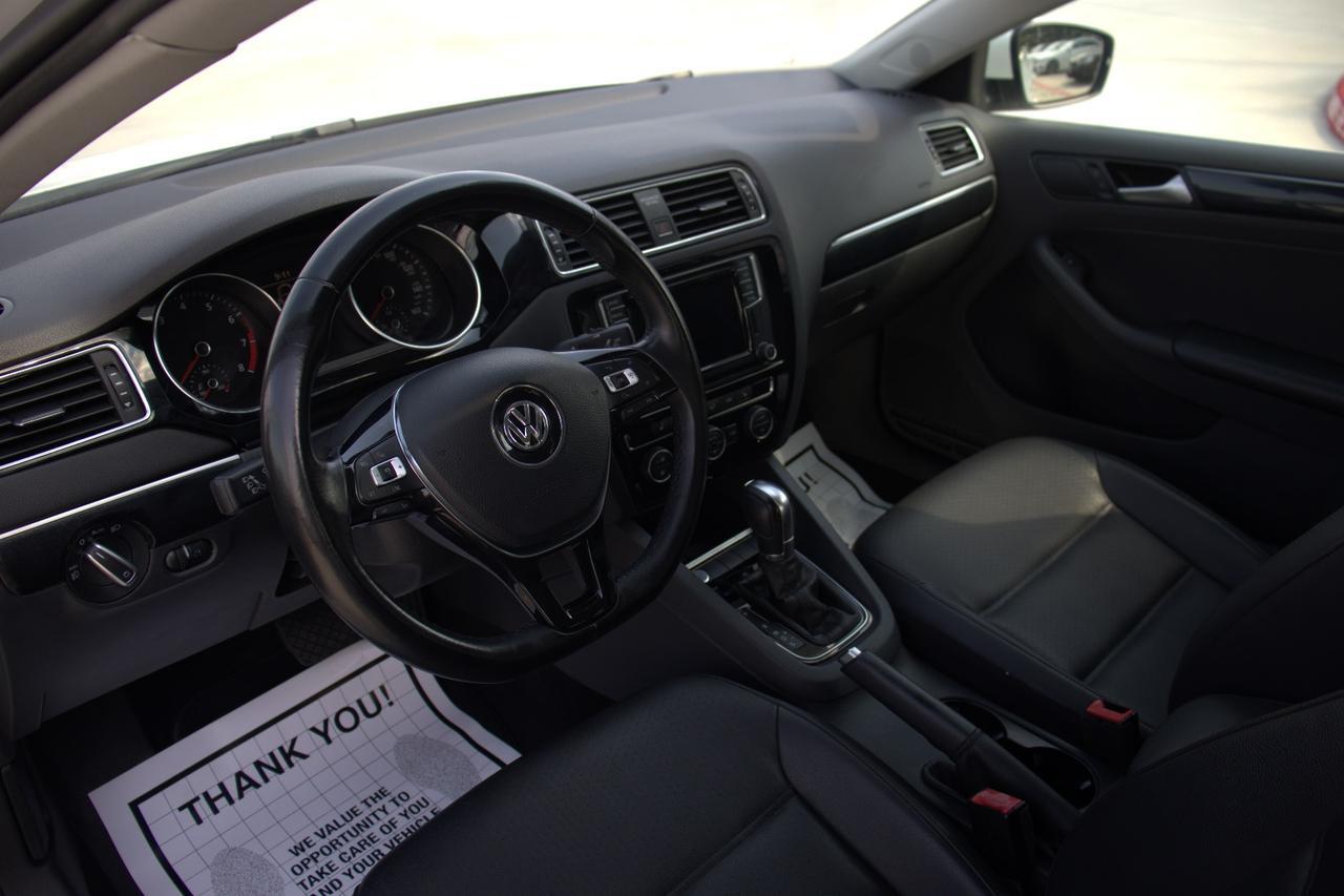 2017 VOLKSWAGEN JETTA SEL Houston TX