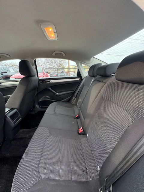 2017 VOLKSWAGEN PASSAT S Grand Prairie TX