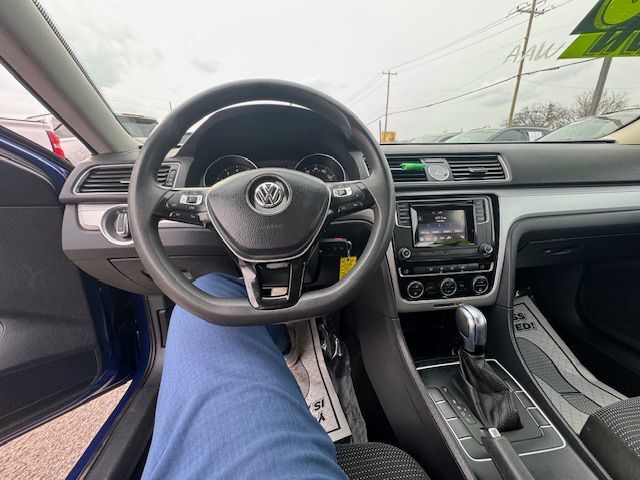 2017 VOLKSWAGEN PASSAT S Grand Prairie TX