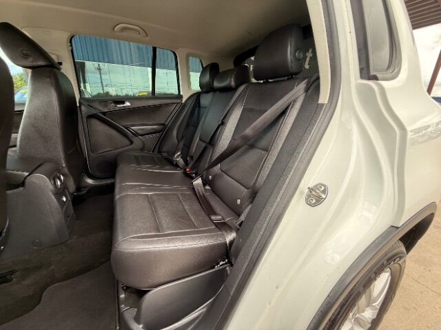2017 VOLKSWAGEN TIGUAN 4D Austin TX