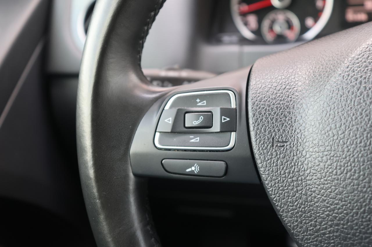 2017 VOLKSWAGEN TIGUAN S Houston TX