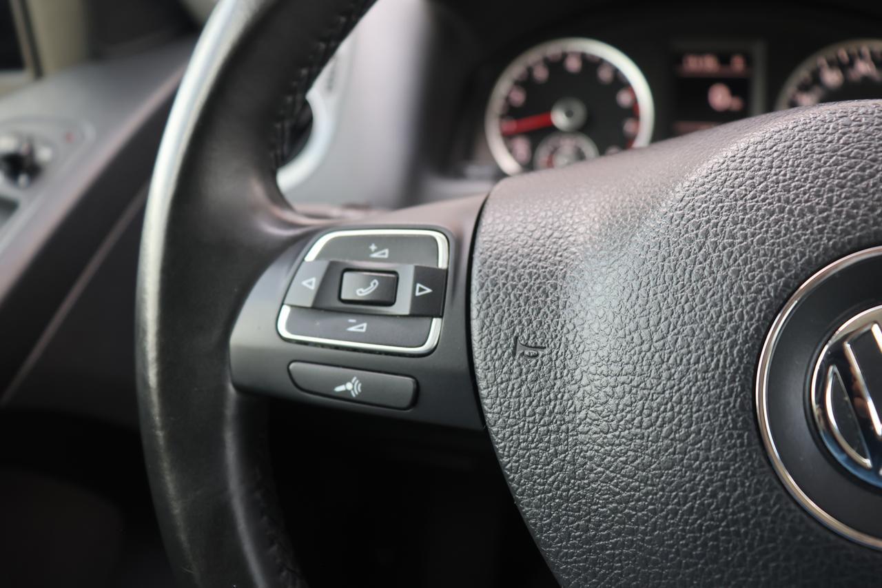 2017 VOLKSWAGEN TIGUAN S Houston TX