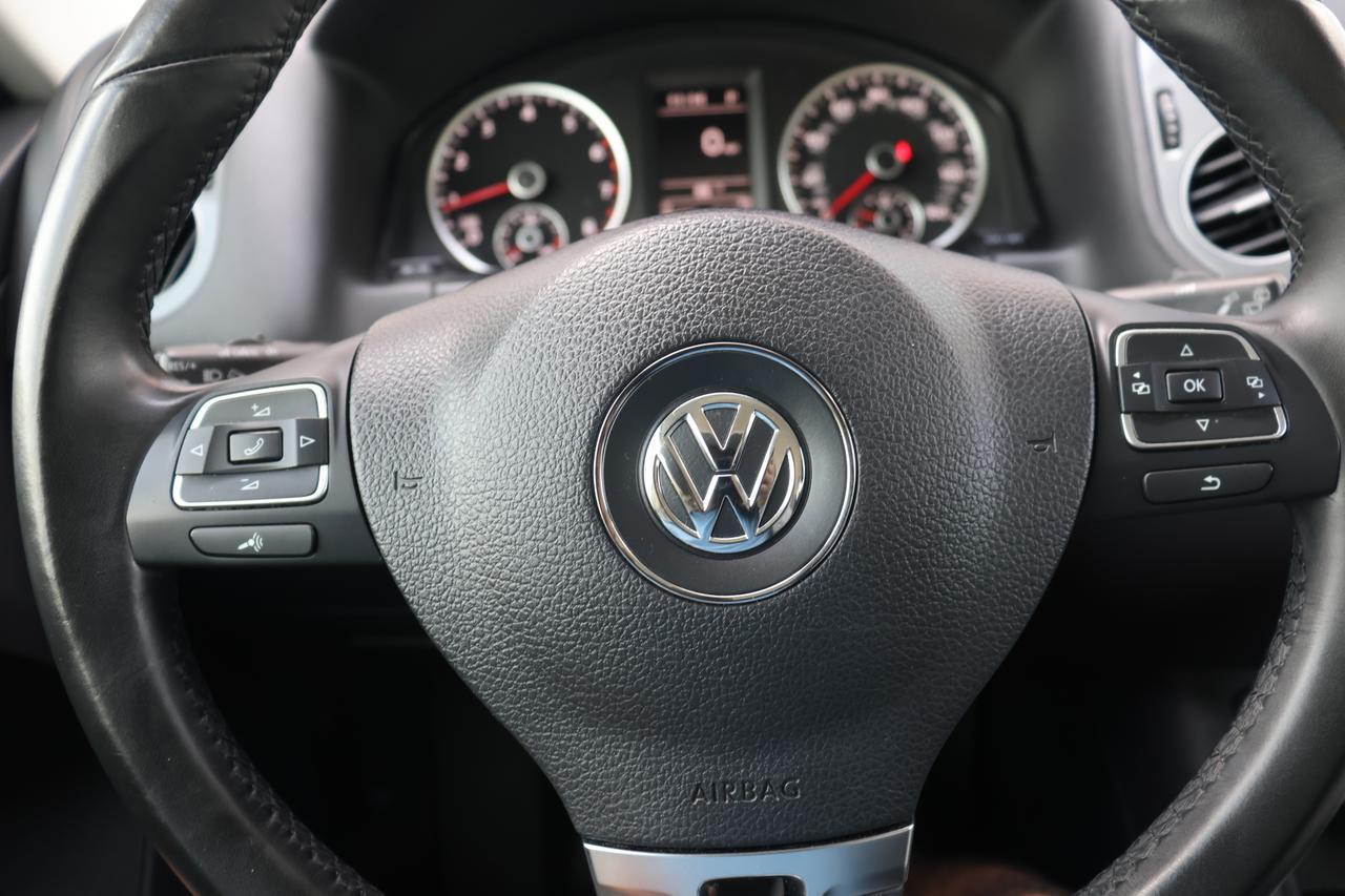 2017 VOLKSWAGEN TIGUAN S Houston TX