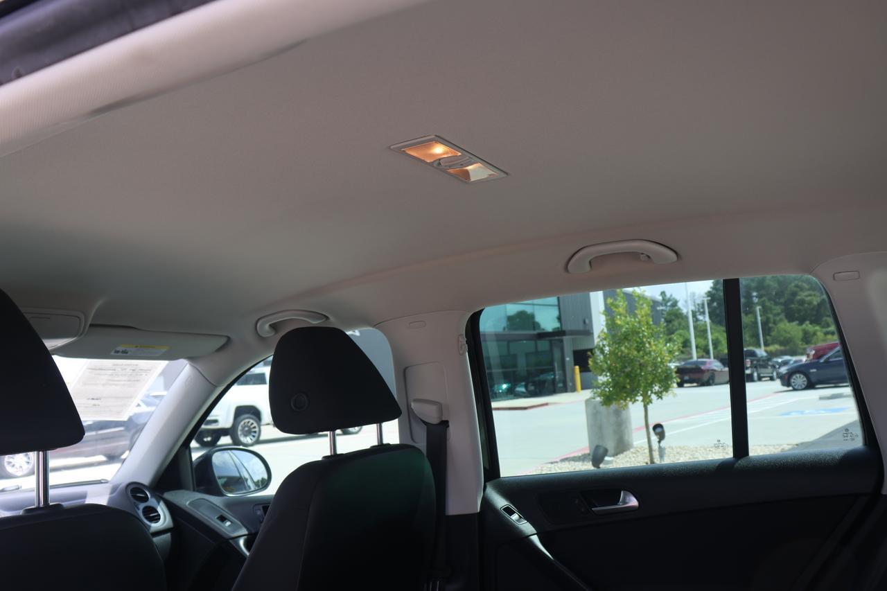2017 VOLKSWAGEN TIGUAN S Houston TX