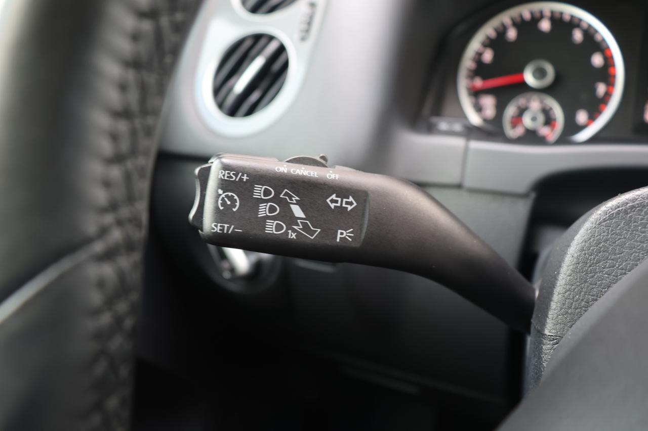 2017 VOLKSWAGEN TIGUAN S Houston TX