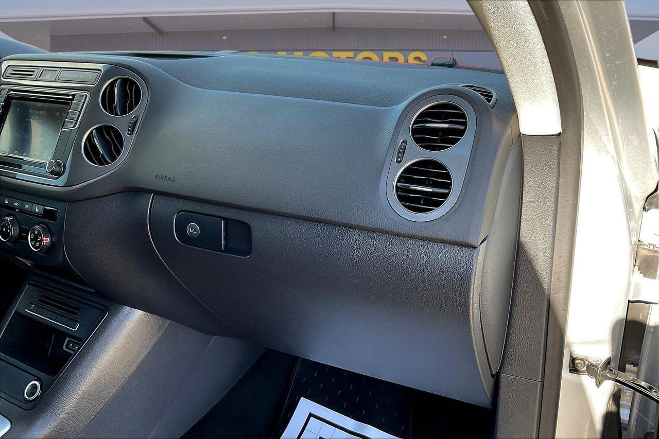 2017 VOLKSWAGEN TIGUAN S SILVER at G Motors