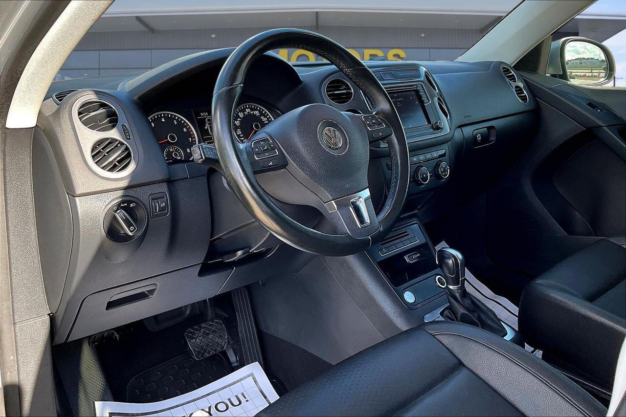 2017 VOLKSWAGEN TIGUAN S SILVER at G Motors
