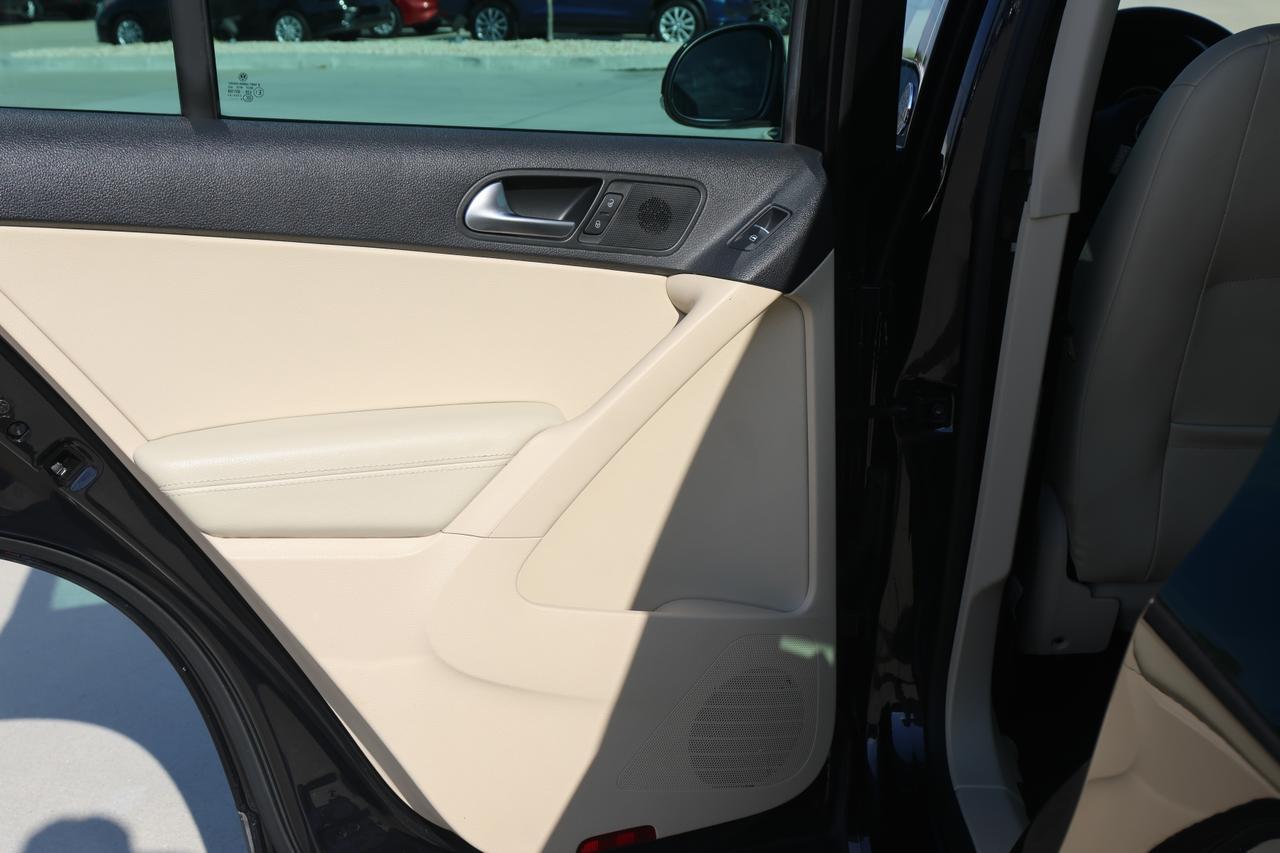 2017 VOLKSWAGEN TIGUAN WOLFSBURG Houston TX