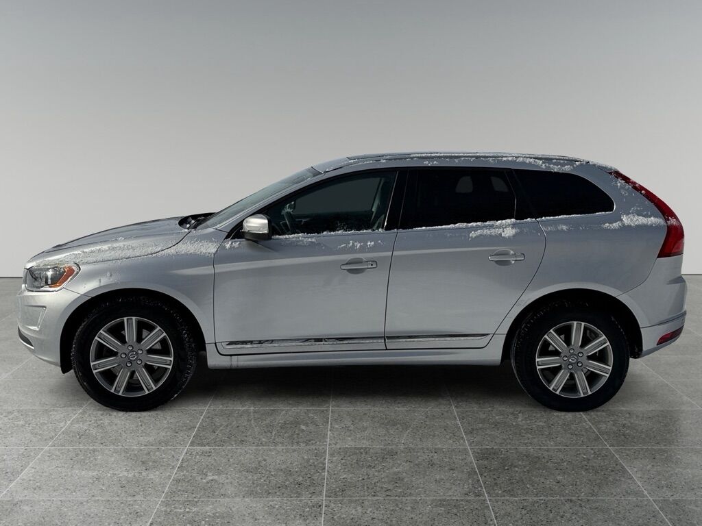 2017 VOLVO XC60 T5 INSCRIPTION