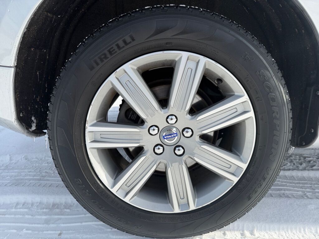 2017 VOLVO XC60 T5 INSCRIPTION Toledo OH